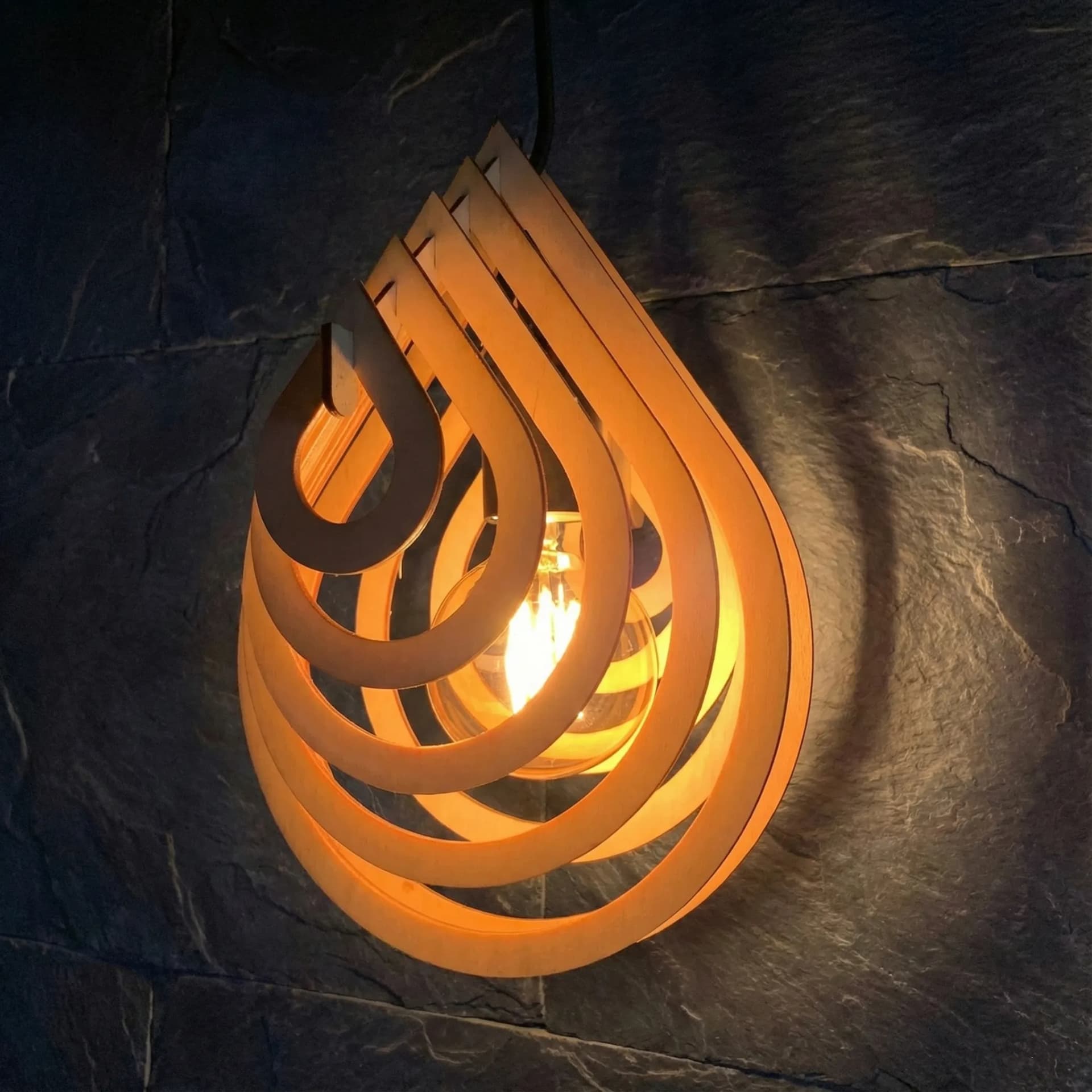 LUSTRE GOUTE D'EAU 1